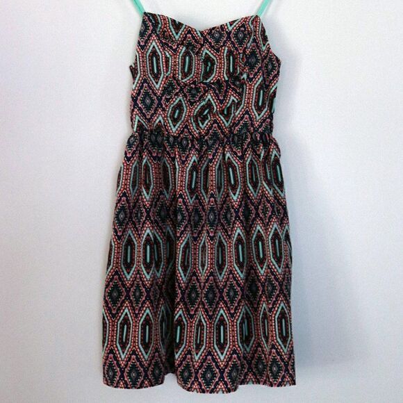 Xhilaration Dress - IT HAS POCKETS! - Picture 2 of 5